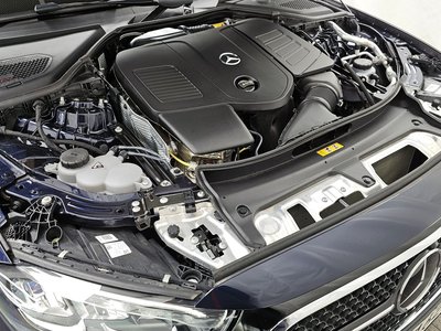 MERCEDES-BENZ E-CLASS - 7