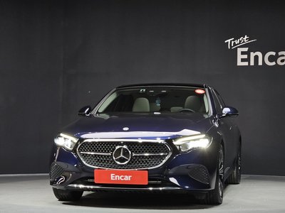 MERCEDES-BENZ E-CLASS - 2