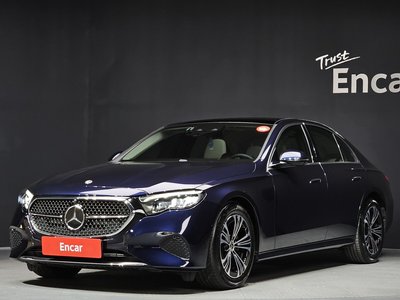 MERCEDES-BENZ E-CLASS - 1