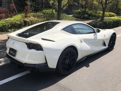 FERRARI 812 SUPERFAST - 8