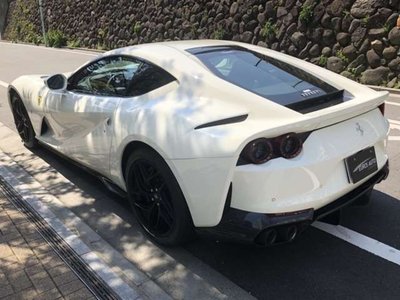 FERRARI 812 SUPERFAST - 9