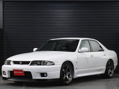 NISSAN SKYLINE GT-R SEDAN