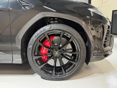 صورة 9 لـ 2021 Lamborghini URUS
