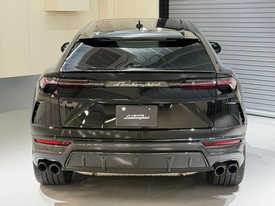 صورة 4 لـ 2021 Lamborghini URUS