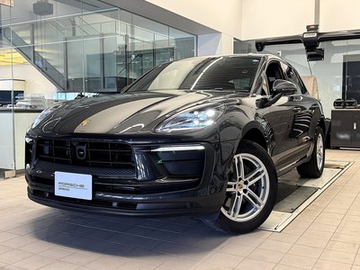PORSCHE MACAN - 1