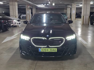 صورة 2 لـ 2025 BMW I5