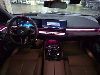 صورة 4 لـ 2025 BMW I5