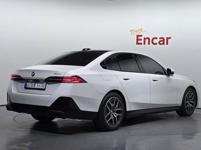 BMW 5 SERIES - 3