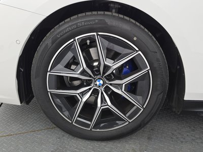 BMW 5 SERIES - 6