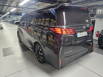 TOYOTA ALPHARD - 3
