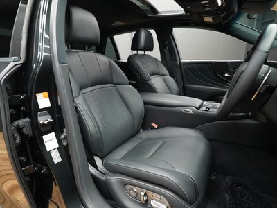 2021 Lexus LS thumbnail 20