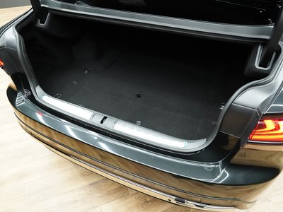 2021 Lexus LS thumbnail 23