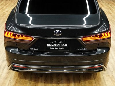 2021 Lexus LS thumbnail 29