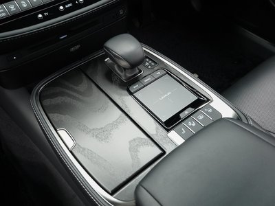 2021 Lexus LS thumbnail 19