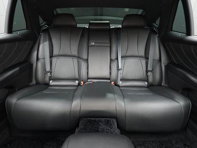 2021 Lexus LS thumbnail 22