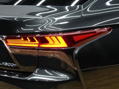 2021 Lexus LS thumbnail 62
