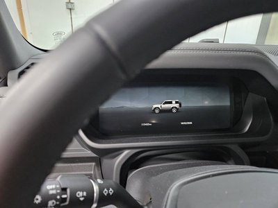 LAND ROVER DEFENDER - 3