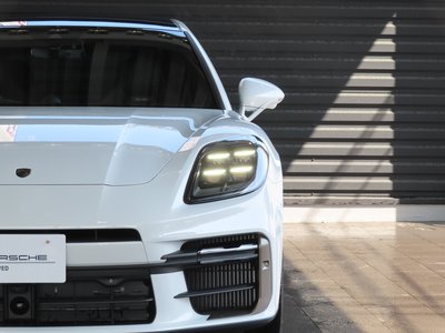 PORSCHE PANAMERA - 4