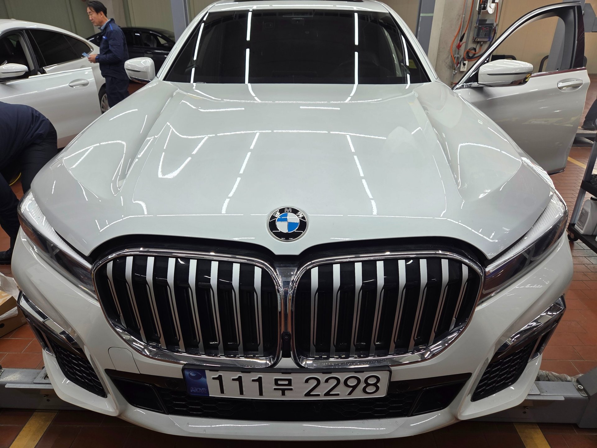 BMW 7 SERIES - View 1