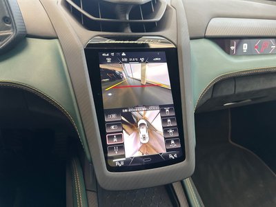 صورة 5 لـ 2025 Lamborghini REVUELTO