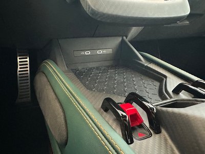 صورة 10 لـ 2025 Lamborghini REVUELTO