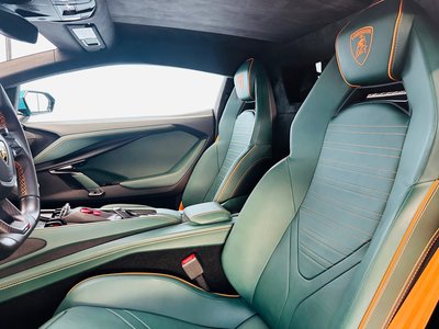 2025 Lamborghini REVUELTO — миниатюра 32