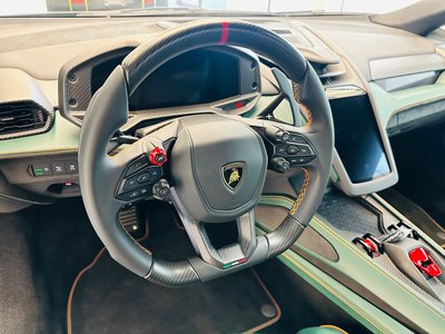 2025 Lamborghini REVUELTO — миниатюра 33