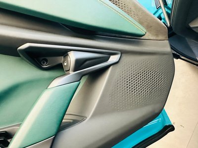 2025 Lamborghini REVUELTO — миниатюра 44