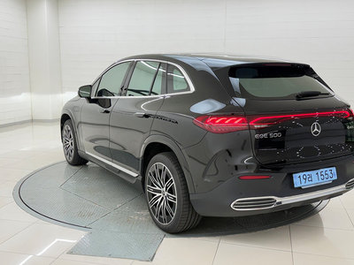 صورة 3 لـ 2026 Mercedes-BENZ EQE