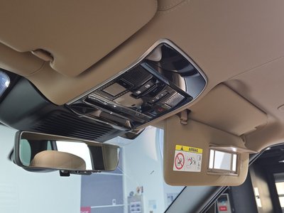2023 LAND Rover RANGE ROVER — миниатюра 18