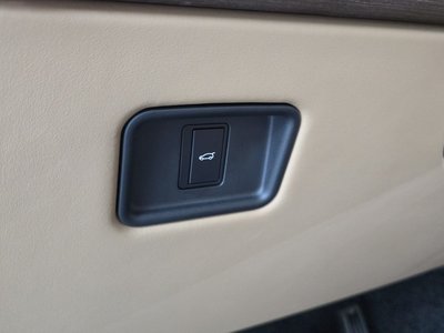 2023 LAND Rover RANGE ROVER — миниатюра 16