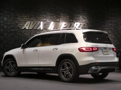 MERCEDES-BENZ GLB - 2