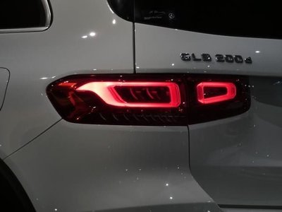 MERCEDES-BENZ GLB - 4