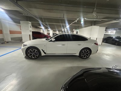 BMW I4 - 8