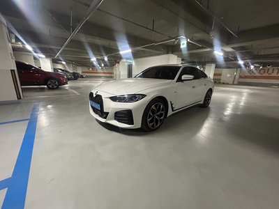 BMW I4 - 9
