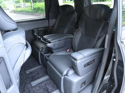 2026 Lexus LM — миниатюра 39