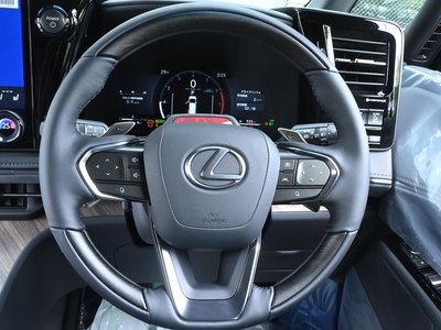 2026 Lexus LM — миниатюра 26