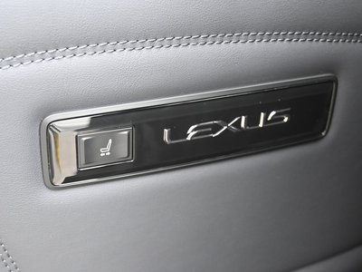 2026 Lexus LM — миниатюра 44