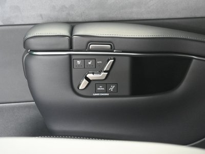 2026 Lexus LM — миниатюра 43
