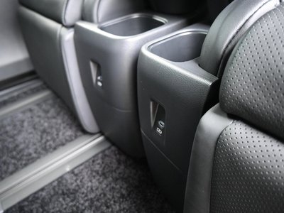 2026 Lexus LM — миниатюра 40