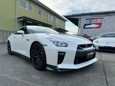 2017 Nissan GT-R photo 2