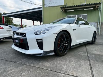 2017 Nissan GT-R photo 10
