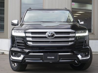 TOYOTA LAND CRUISER 300 - 6