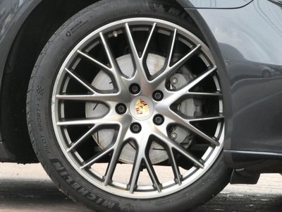 PORSCHE PANAMERA - 6