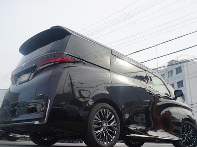 TOYOTA VELLFIRE - 6