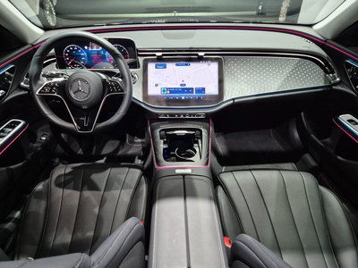 MERCEDES-BENZ E-CLASS - 4