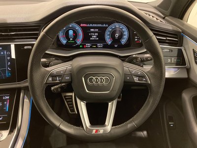 AUDI Q7 - 2