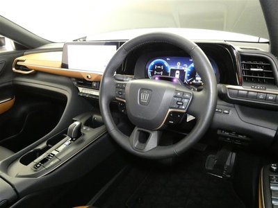 TOYOTA CROWN - 2