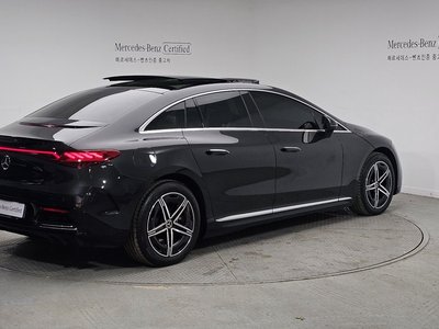 MERCEDES-BENZ EQE - 5