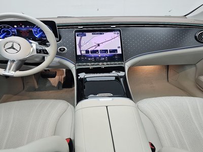 MERCEDES-BENZ EQE - 4